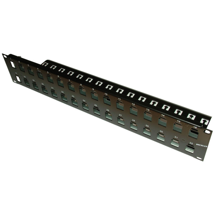 Panneau de brassage 19' 32 empl RJ45 noir nu 2U